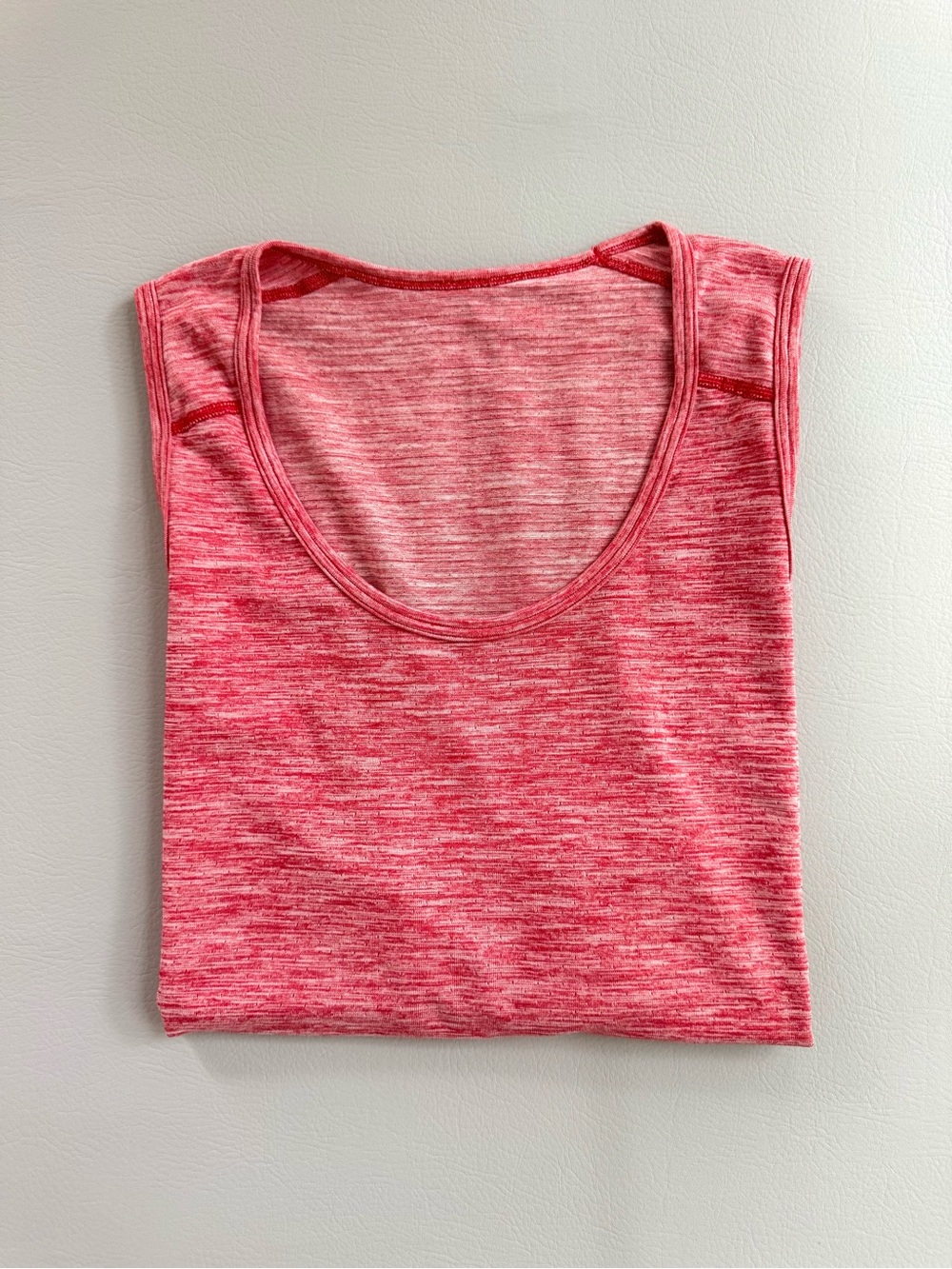 Lululemon Metal Vent Tech Surge Tank Top Bold Red White - Size Large